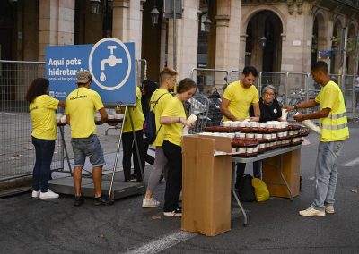 voluntaris vueling cursa bombers barcelona
