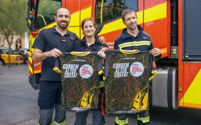 The Vueling Cursa Bombers Barcelona presents the Decathlon t-shirt for its 26th edition