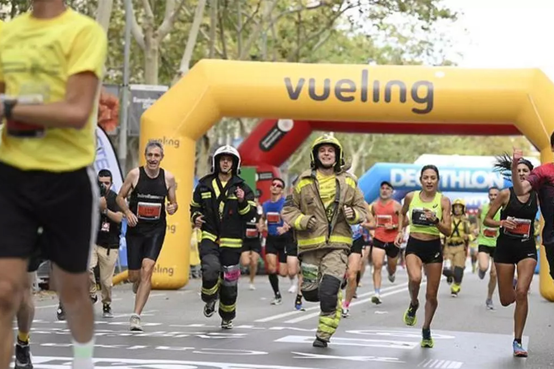 Vueling donarà nom a l’emblemàtica Cursa Bombers Barcelona durant els pròxims tres anys